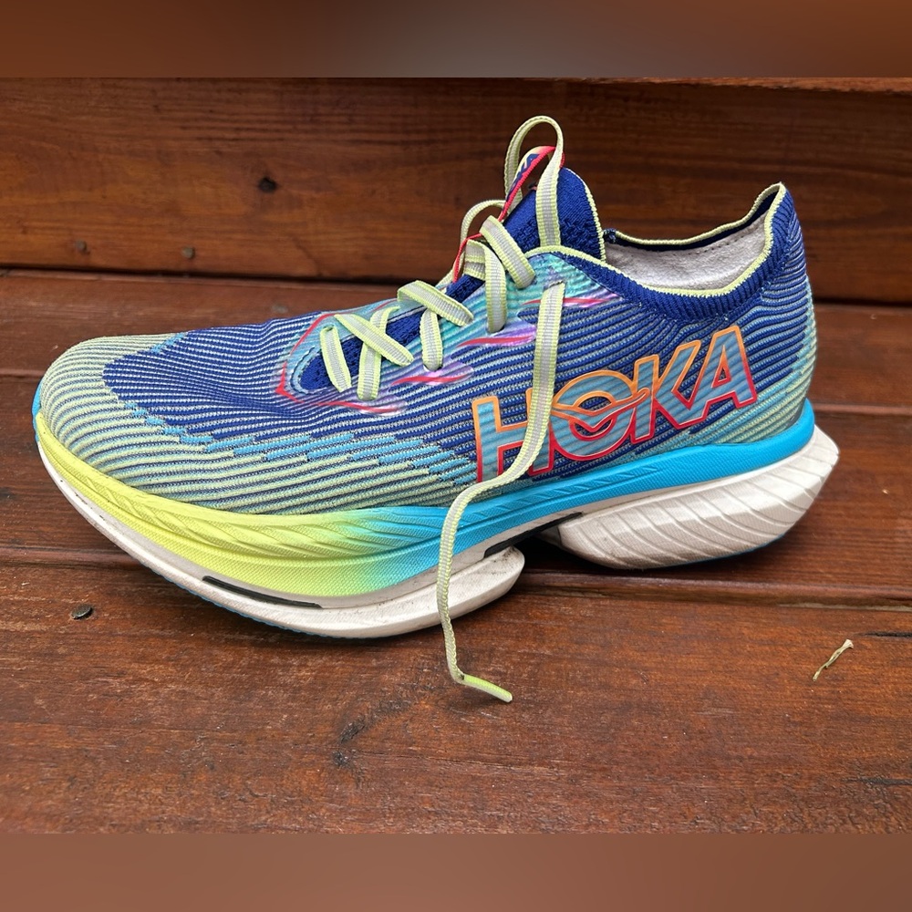 HOKA Cielo X1. Evening sky/lettuce. Men’s size 9. 40 miles.